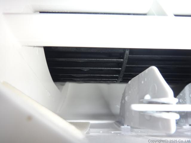 エアコン、洗浄後の吹き出し口