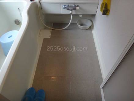 業務用エアコン,お風呂洗い場はふき取り