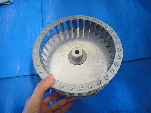 レンジフード内のシロッコファン