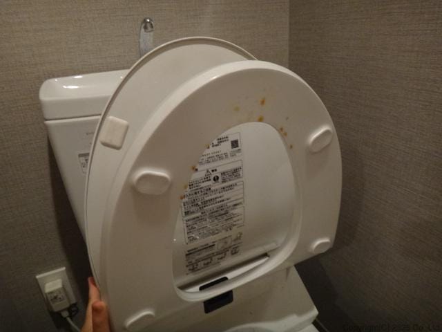 トイレのフタ、便座