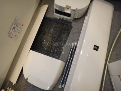 AY-A22SE外したパーツをお風呂で洗浄