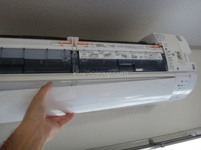 AY-B28EXパーツを戻していきます